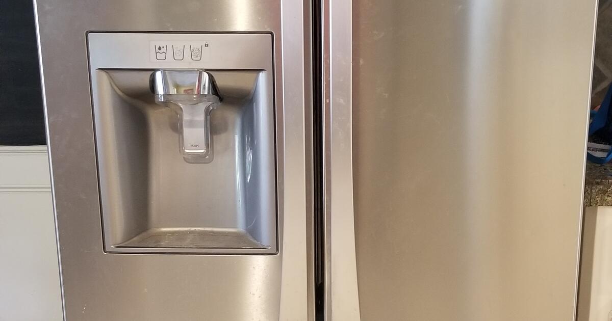 Kenmore Elite & LG Refridgerators for 105 in Houston, TX Finds