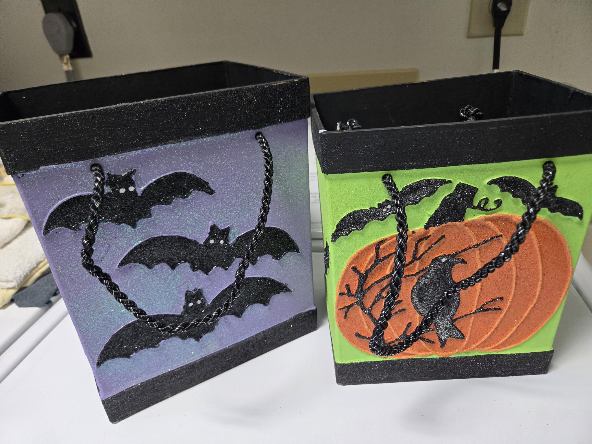 Halloween Decorativ8e Buckets