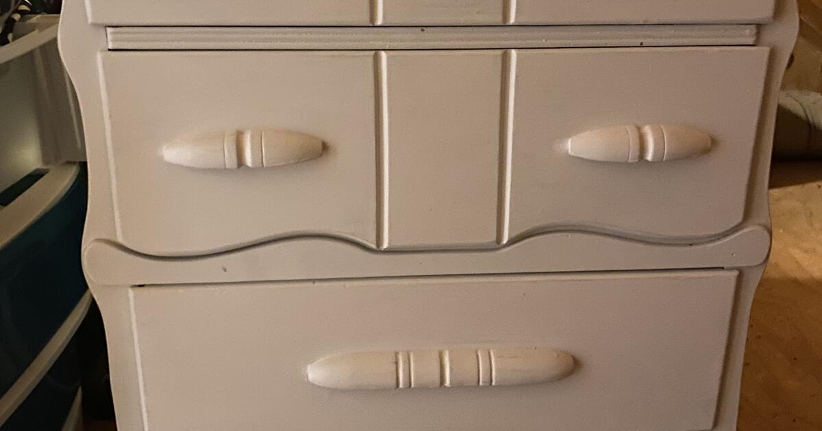 Vintage white dresser for 40 in Charleston, SC For Sale & Free — Nextdoor