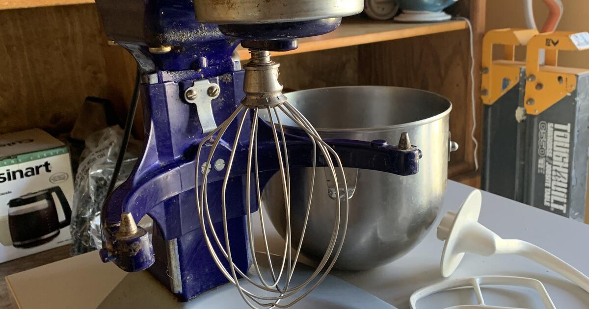 KitchenAid K5ss Heavy Duty Mixer + Accessories for 100 in Dana Point, CA For Sale & Free
