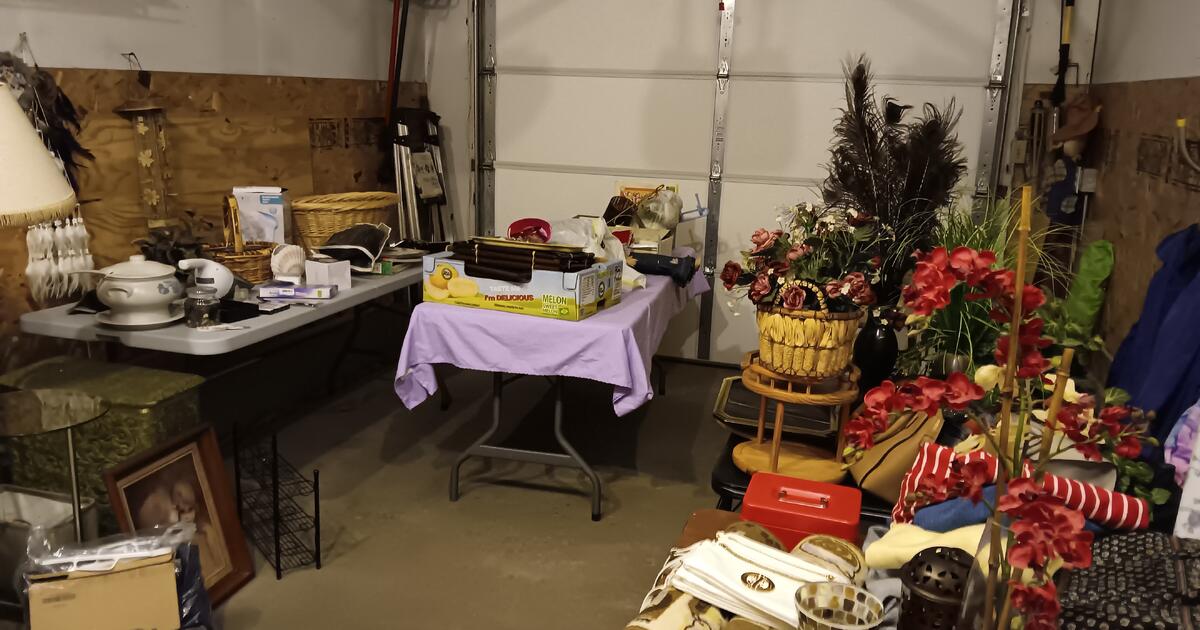 Garage sale for Free in Dubuque, IA For Sale & Free — Nextdoor