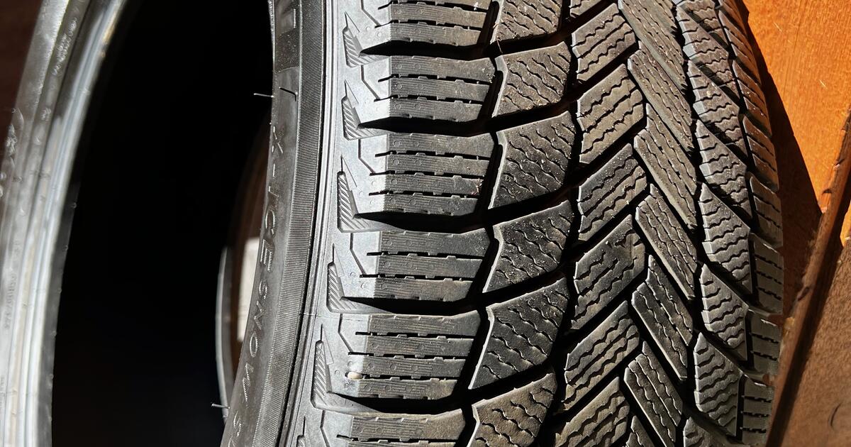 Four new Michelin XIce Snow SUV/Truck Winter Tires. for 550 in La