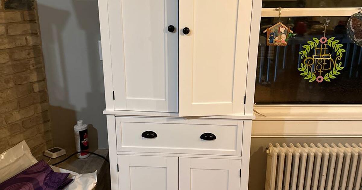 white-wooden-cabinet-kitchen-hitch-for-free-in-portsmouth-nh-for