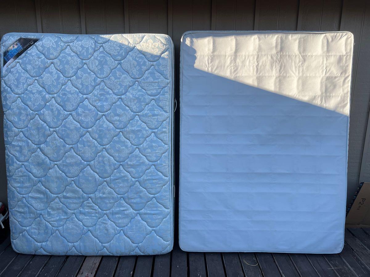 Queen size Mattress and Box spring for Free in Livermore, CO For Sale