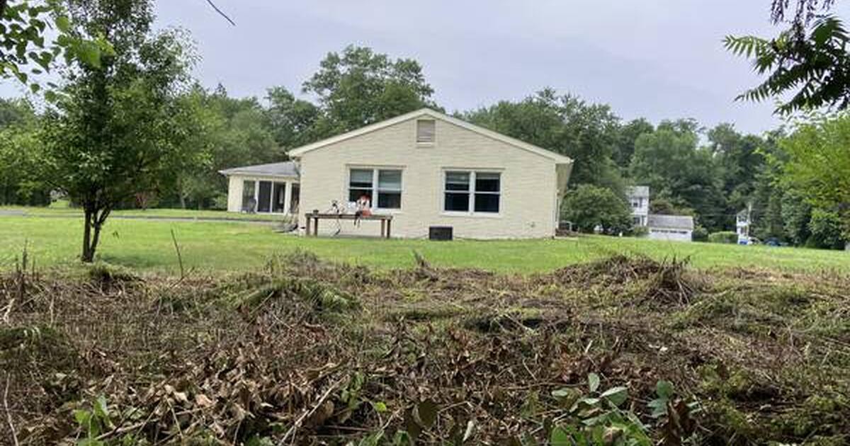 4,350 / 7br 4100ft2 Lease /Rent to own Home 7bd 3ba (Hamden) laura