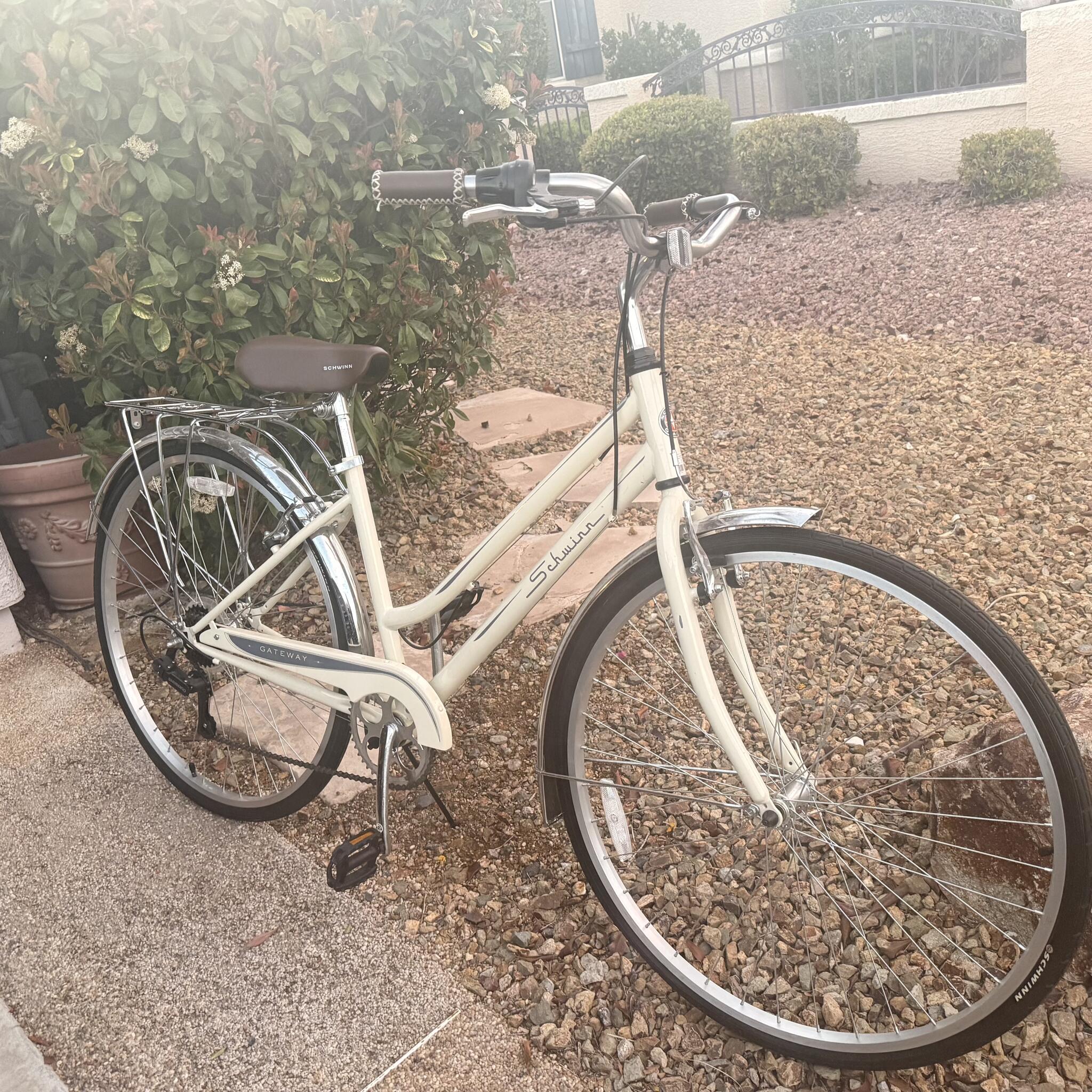 Schwinn Gateway Bicycle For $75 In Henderson, NV | For Sale & Free   Nextdoor
