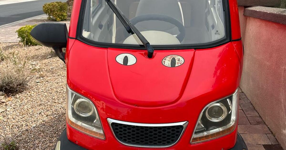 AliExpress mini electric car mini fully enclosed motor scooter for