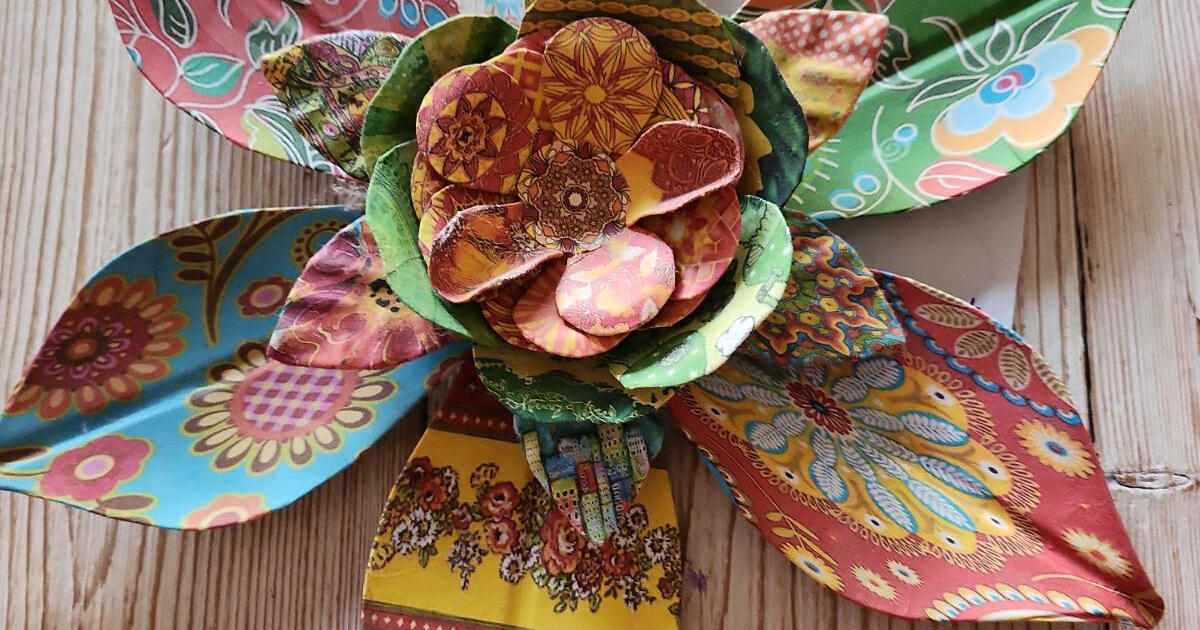 Metal decoupaged flowers in Huntersville, NC For Sale & Free — Nextdoor