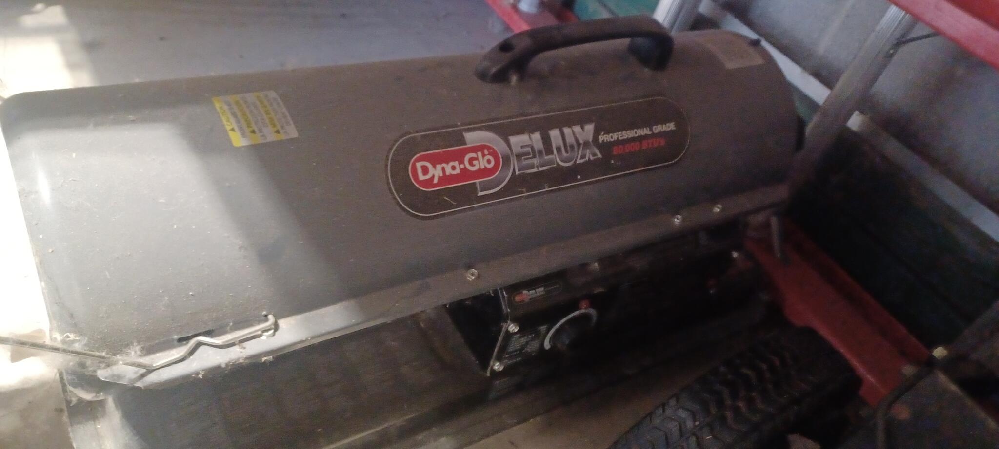 DynaGlo Delux Portable Kerosene Heater for 50 in Pinckney, MI For