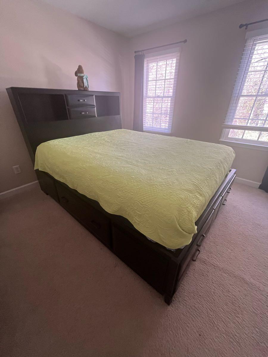 Queen Storage Bed with Headboard