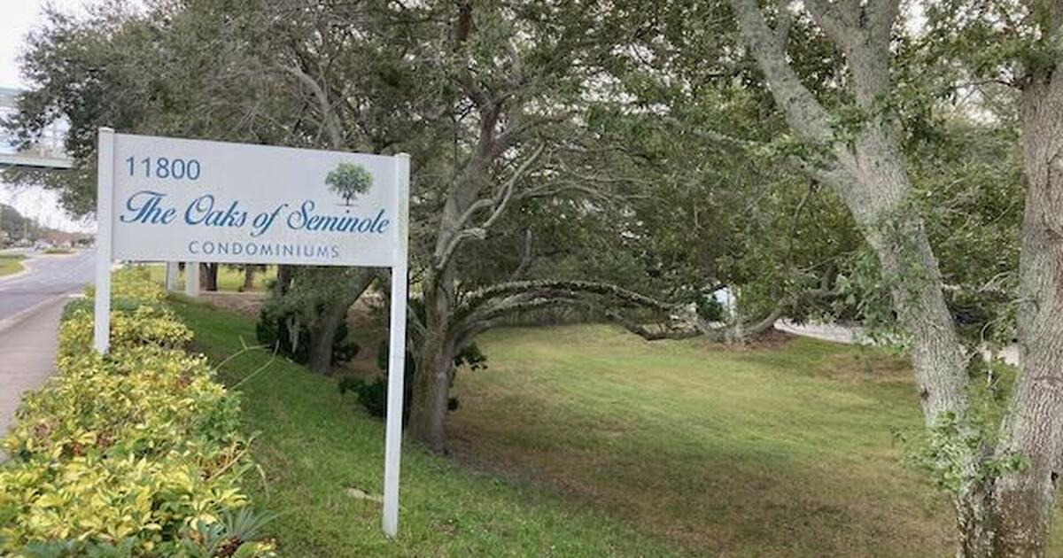 Condo The Oaks of Seminole for 244000 in Seminole, FL For Sale