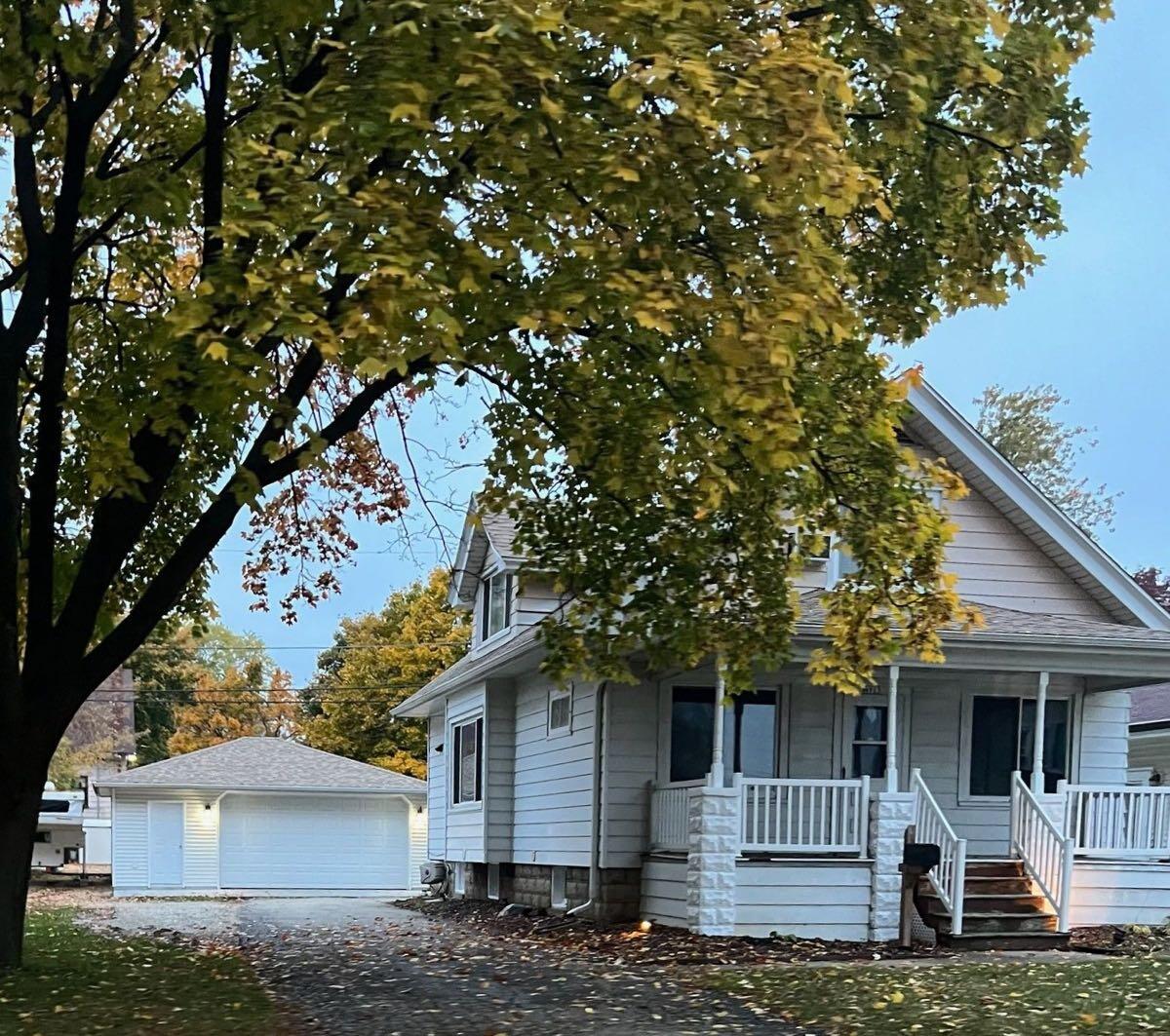 For RentButler 2 bedroom 2 bath with private garage for 1650 in