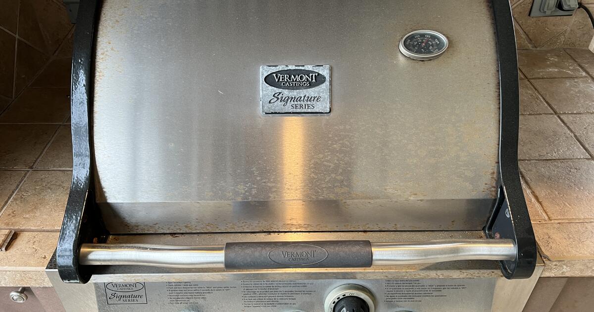 Vermont Castings Signature series grill Natural Gas for 100 in The