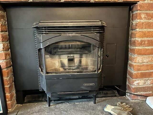 Lopi Pioneer Bay Pellet Stove Insert For $475 In West Hurley, NY | For Sale  u0026 Free — Nextdoor