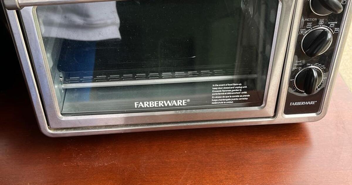 Farberware Toaster/Rotisserie Oven for 25 in Morrisville, NC For