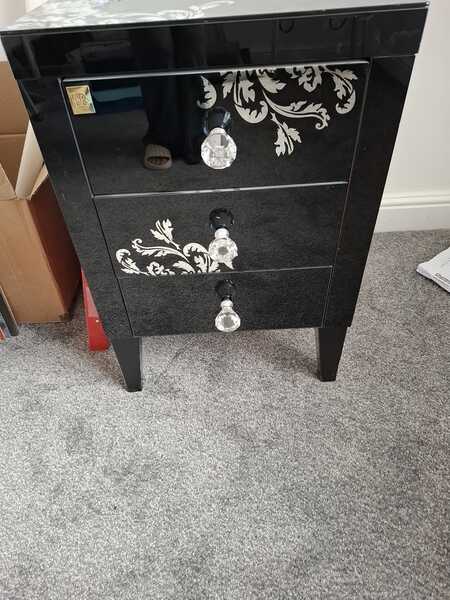 Black Dresser With Crystal Knobs For 40 In Manchester, Engl& | For Sale & Free Nextdoor Black Dresser With Crystal Knobs For 40 In Manchester, Engl& | For Sale & Free Nextdoor
