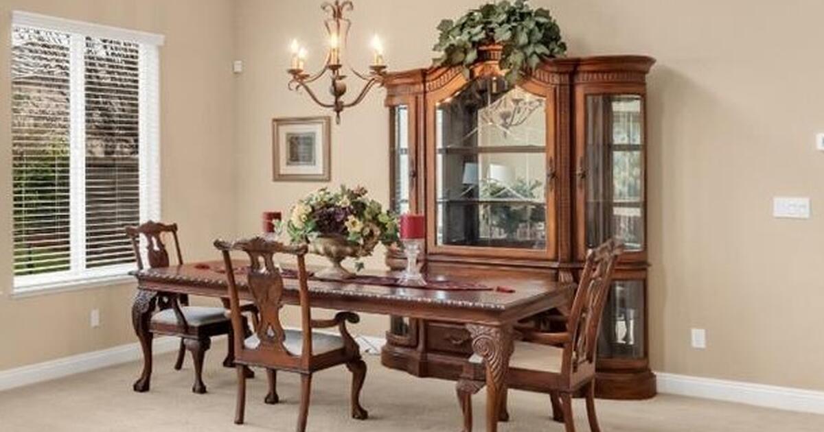 Elegant Dining Room Set & China Hutch for Free in Carmichael, CA For