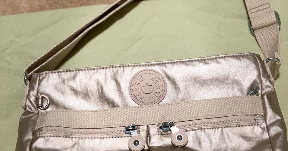 Kipling Angie Crossbody Bag for 10 in Dublin, CA For Sale & Free