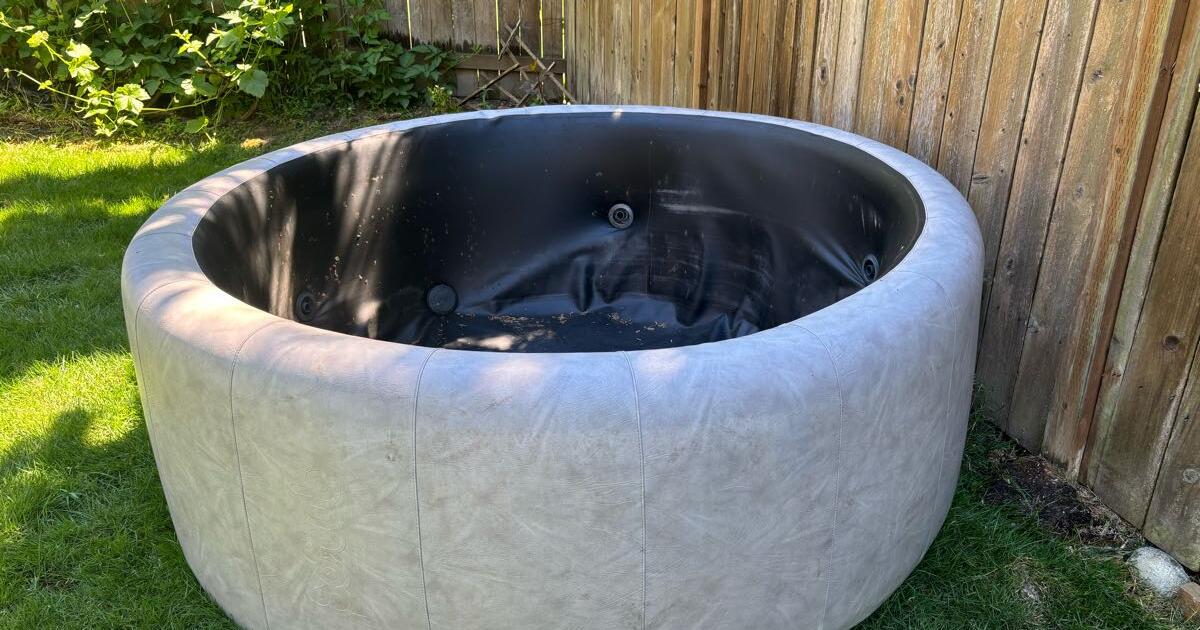 Free soft tub for Free in Bellevue, WA | For Sale & Free — Nextdoor