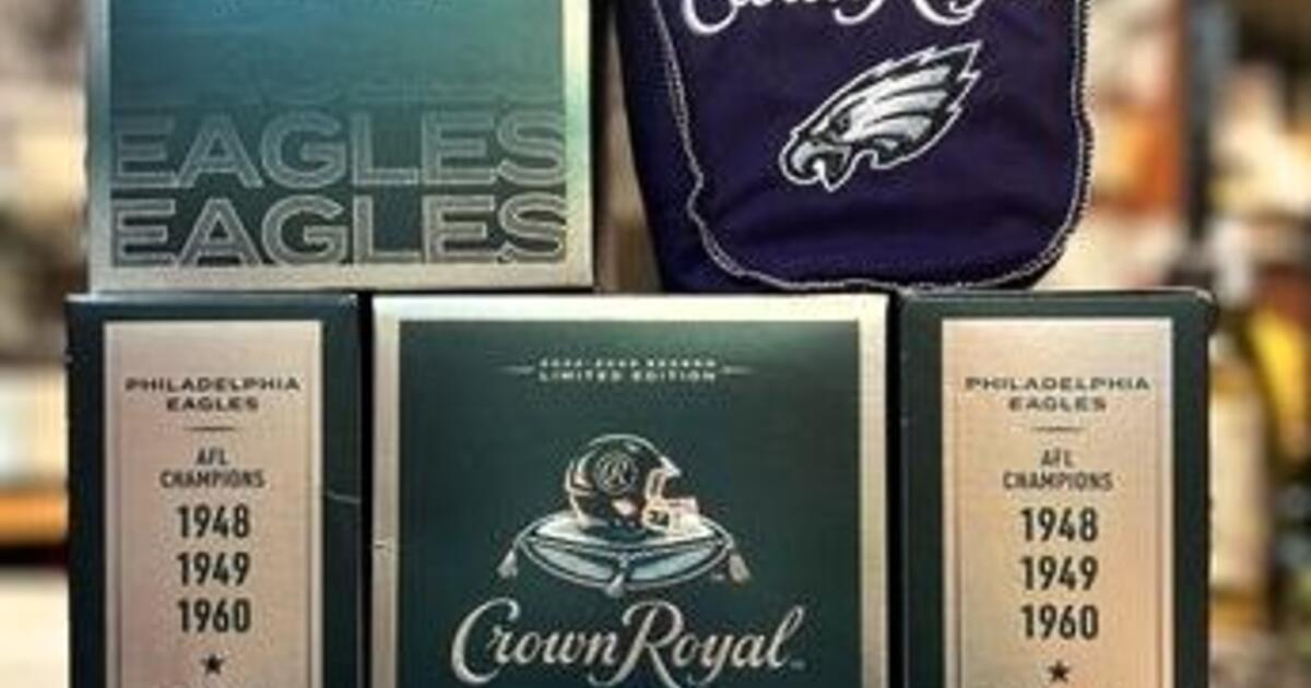 Limited Edition Philadelphia Eagles Crown Royal Package for 50 in Glen