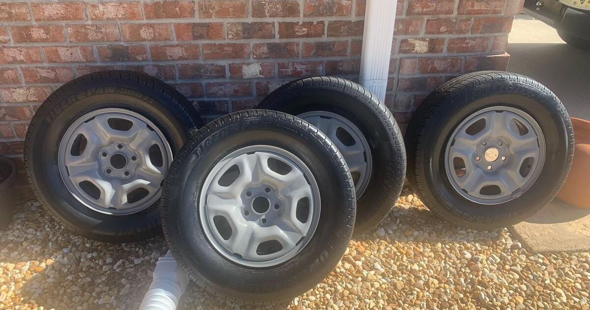 Tires with rims for 100 in Ocala, FL For Sale & Free — Nextdoor