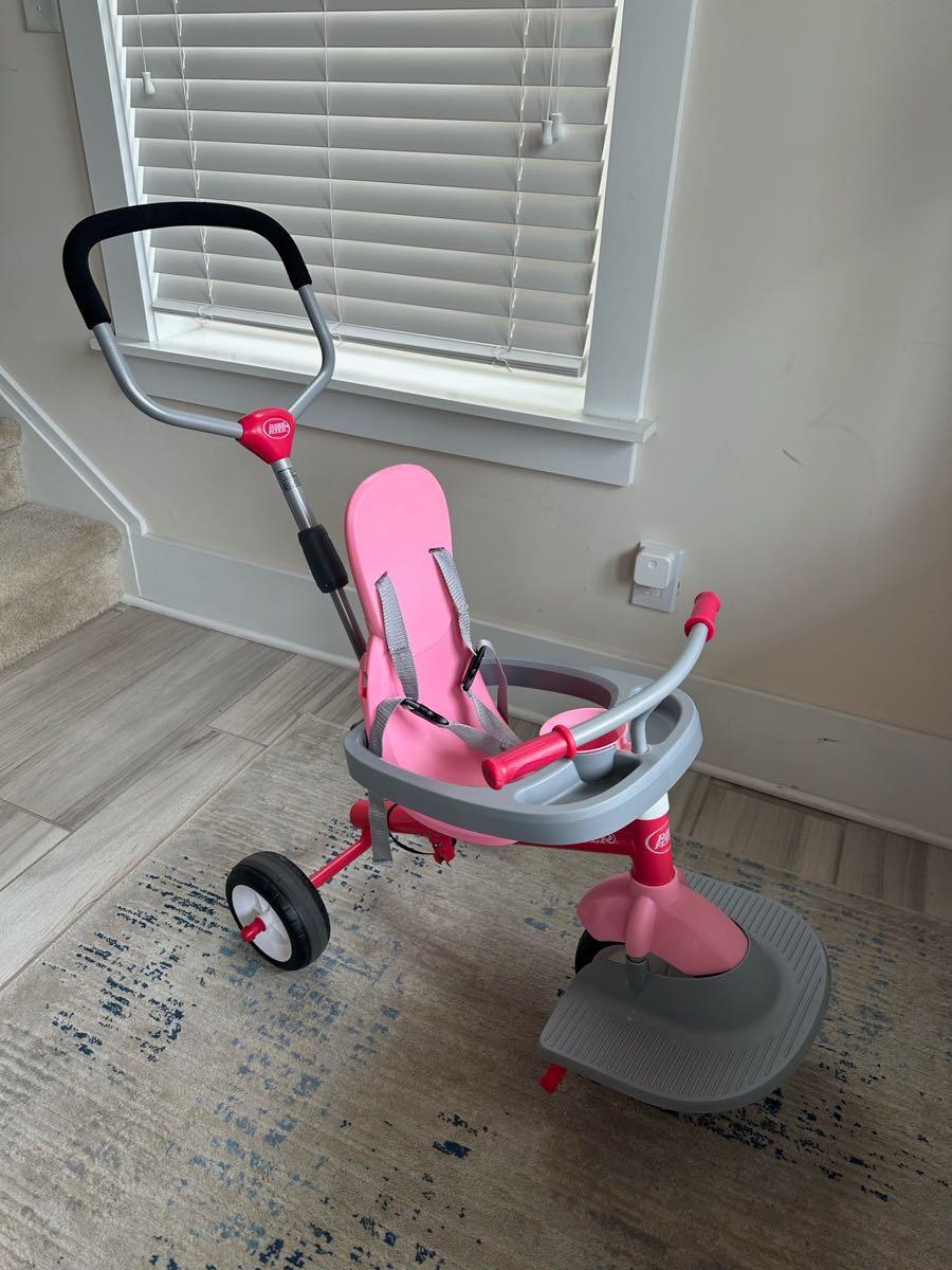 Pink Radio Flyer 4-in-1 Stroll 'N Trike Tricycle with Handle