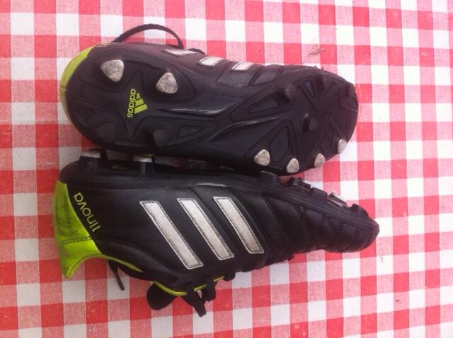 Adidas Voetbalschoenen Maat 38 Voor 7 € In Arnhem, GL | Gratis/Te Koop —  Nextdoor