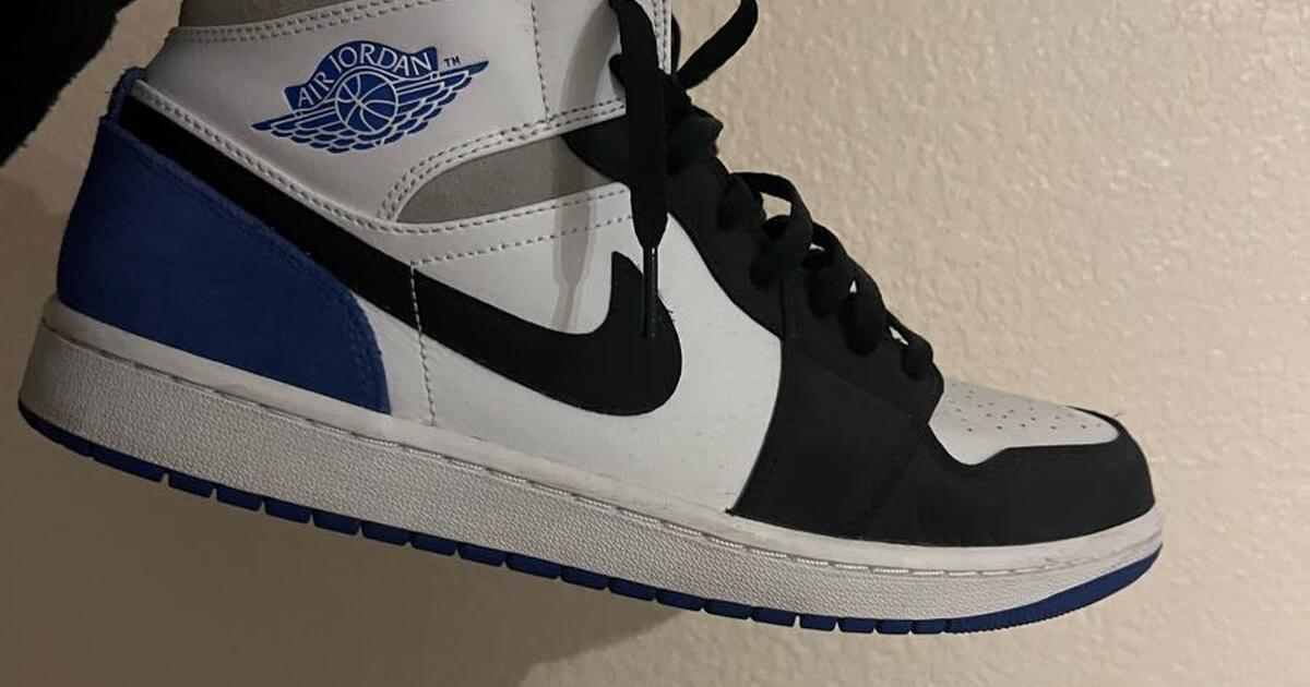 jordan 1 mid royal black toe