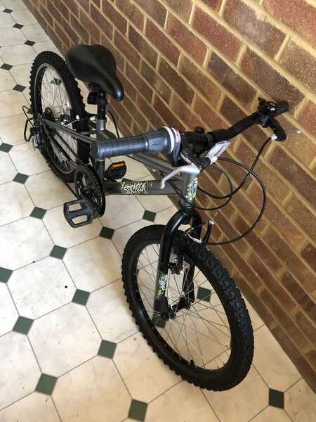 Boys Apollo Spektor Bike 6 9yrs. Serviced For 40 In Kings Worthy