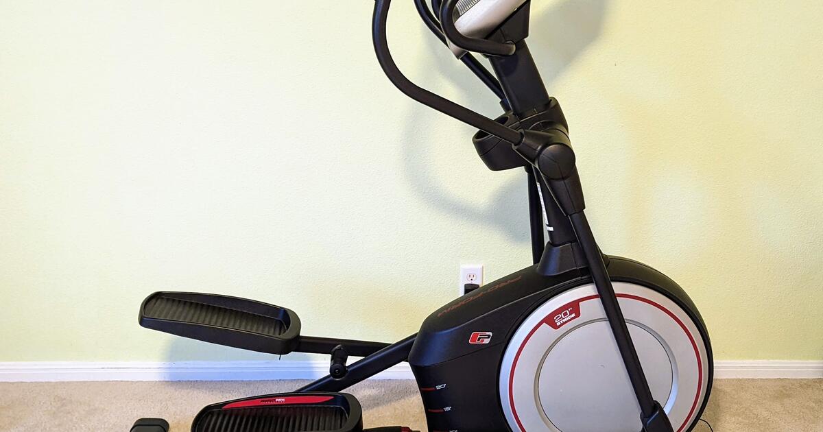 ProForm Endurance 520 E Elliptical TrainerExcellent Condition for 210