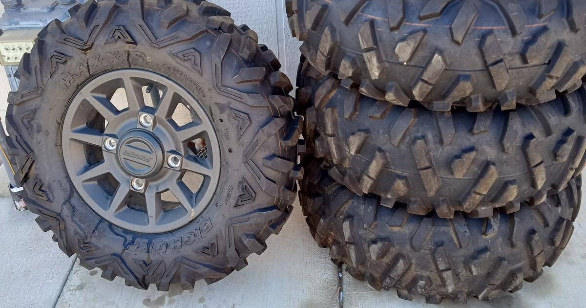 Wheels and tires for 400 in Yuma, AZ Finds — Nextdoor