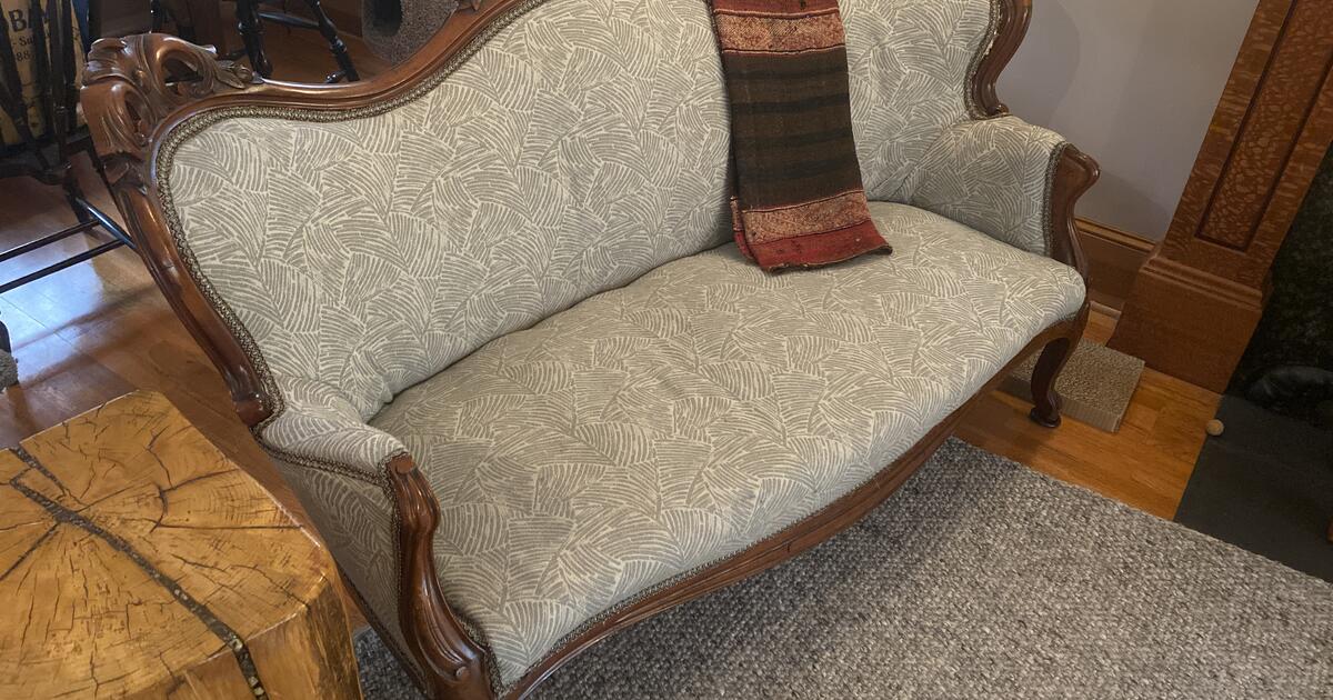 Antique Victorian Loveseat For 175 In Fall City WA For Sale Free   Aaa9068e42826b23f8c26f6b1c5fd767.JPG.crop1200x630.JPG