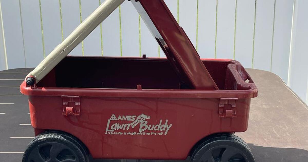 AMES FOLDING LAWN BUDDY CART for 40 in Manalapan, NJ Finds — Nextdoor