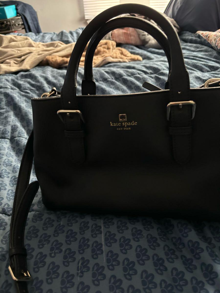 Kate Spade Tote Bag for $25 in Millbrae, CA | For Sale & Free — Nextdoor
