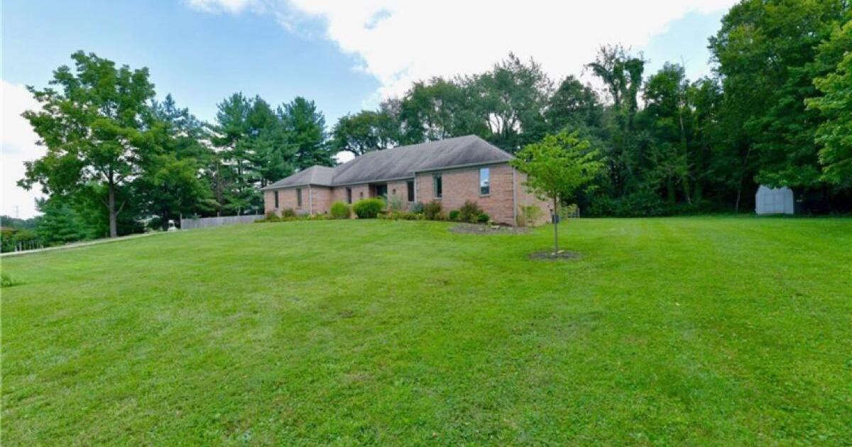 5151 W Stones Crossing Rd, Greenwood, IN 46143 for 545000 in Quincy, IN For Sale & Free