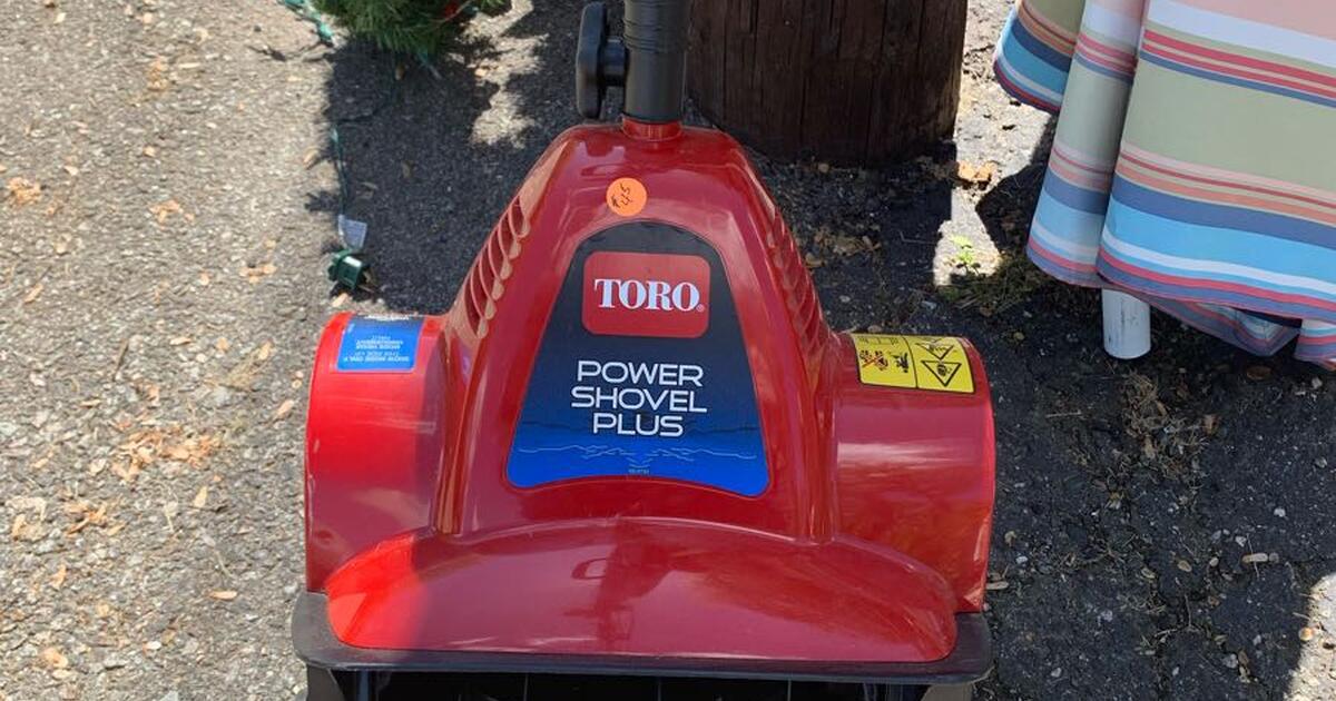 Toro snow shovel for 45 in Long Pond, PA For Sale & Free — Nextdoor