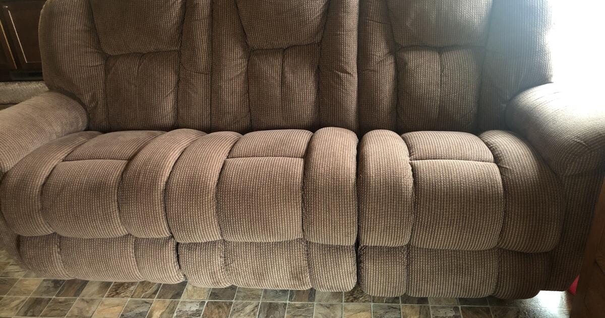 Lazy Boy reclining sofa and 2 matching Lazy Boy rocker/recliners for