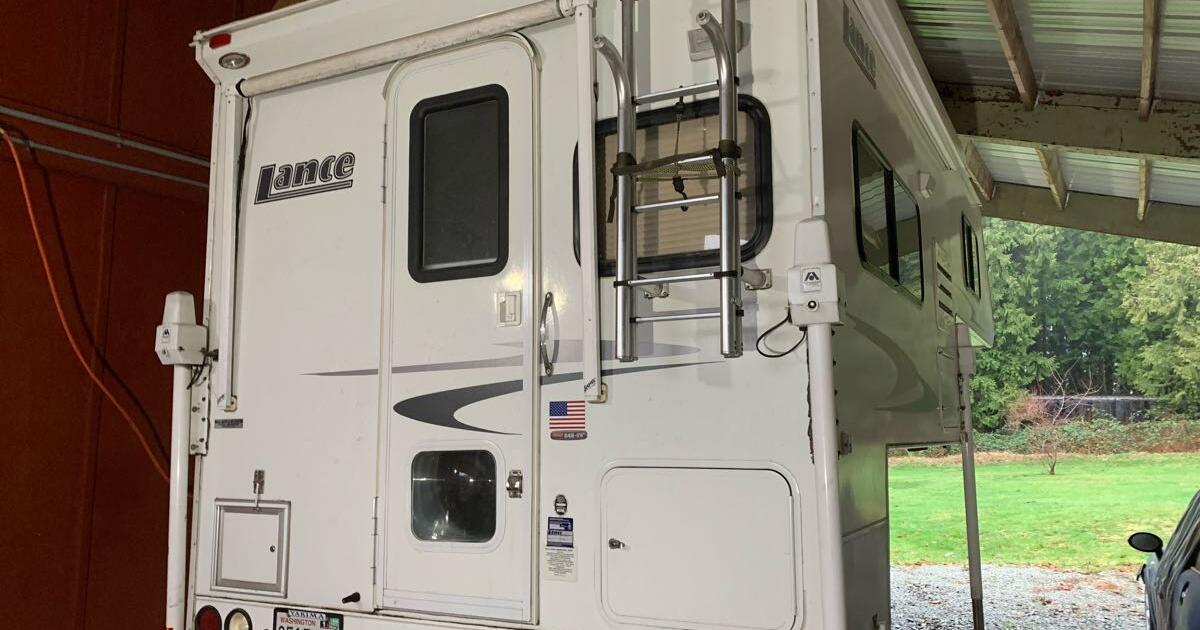 Hardly used Lance camper for 15500 in Arlington, WA Finds — Nextdoor