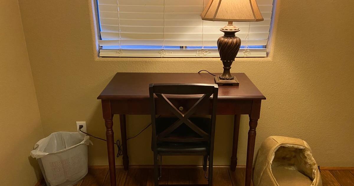 Desk and Chair for 65 in Tucson, AZ For Sale & Free — Nextdoor
