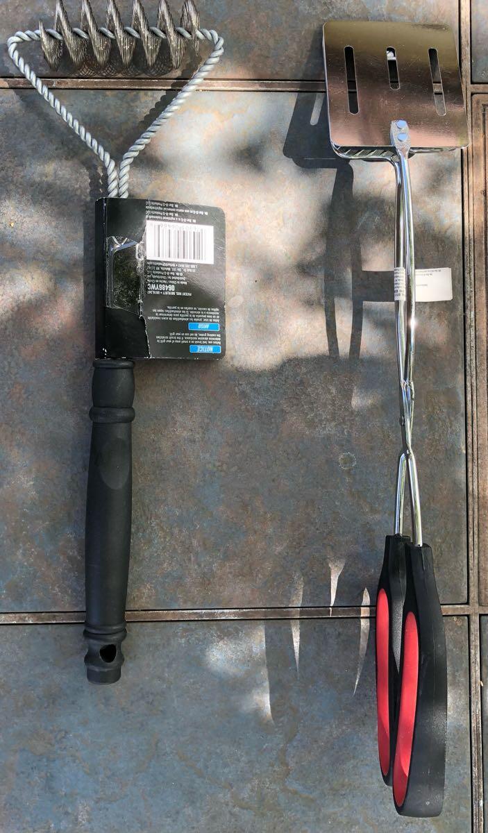 Mr. BarBQ*set of 2*spiral Grid Brush*Double Spatula Turner*Barbecue