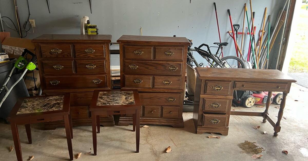Free Bedroom Furniture for Free in Ballston Spa, NY For Sale & Free