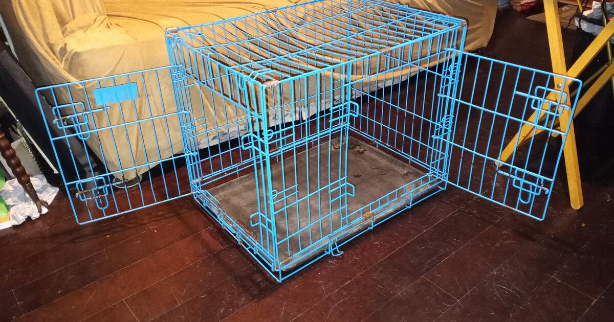 Blue dog kennel used in box for 30 in Fort Worth, TX For Sale & Free