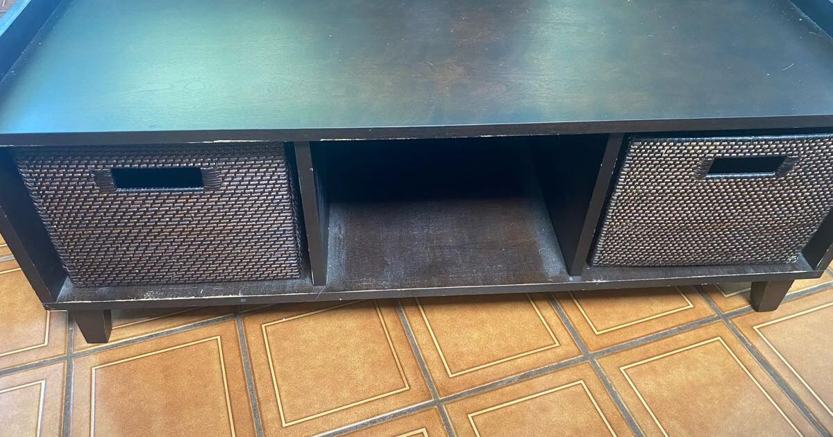 Free Crate and Barrel Storage Bench for Free in Larkspur, CA Finds