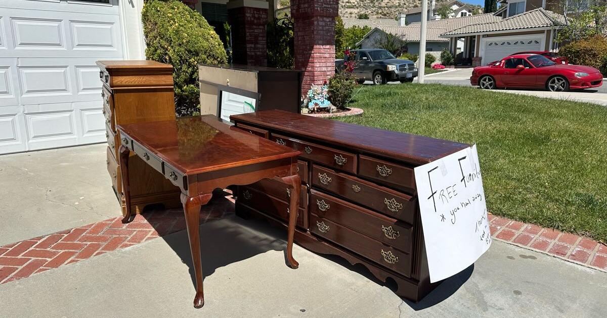 Free Furniture you haul away for Free in Canyon Country, CA For