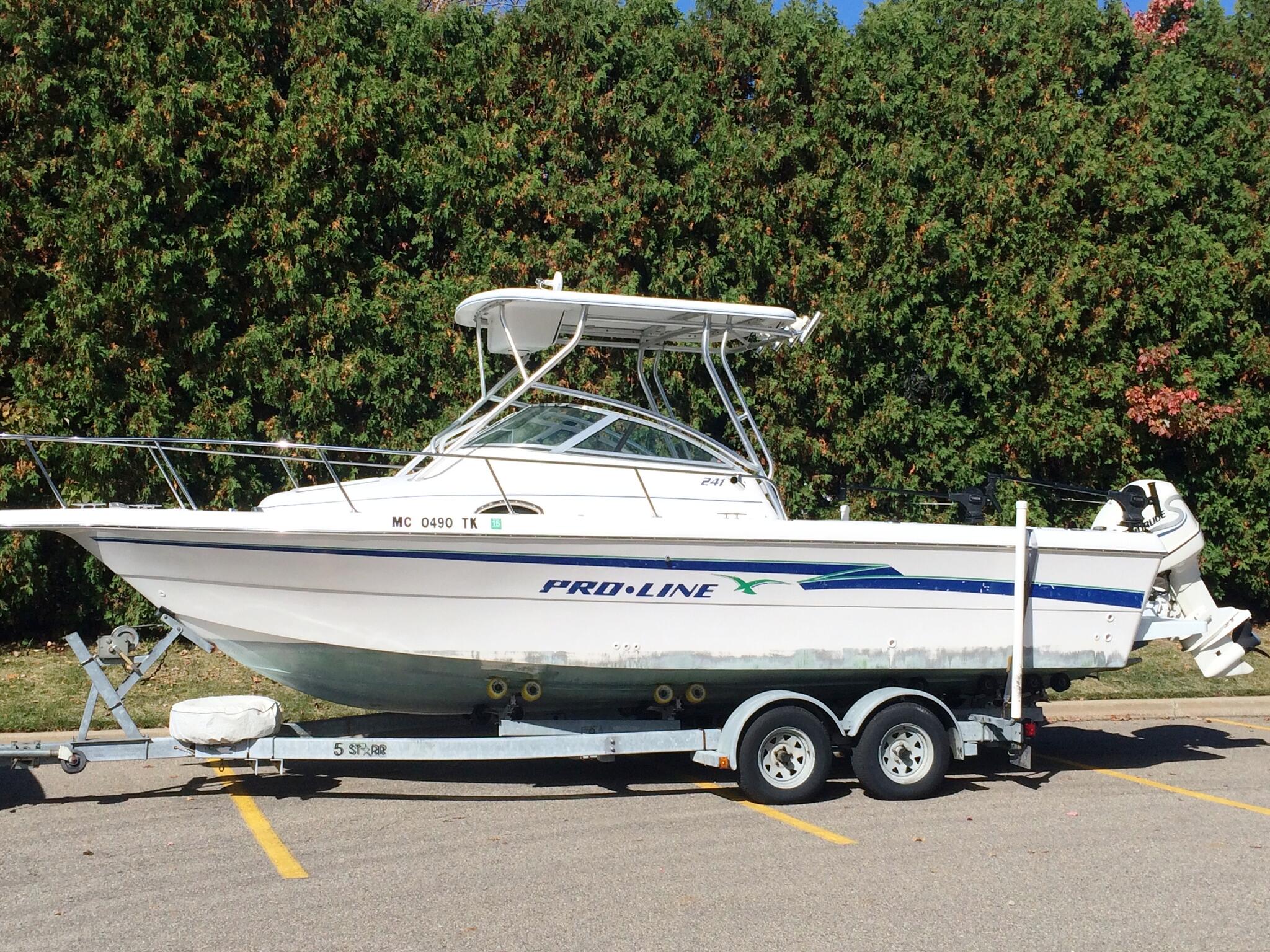 1999 PROLINE 241 Walkaround/225 Evinrude Ficht/with trailer for $11500 ...