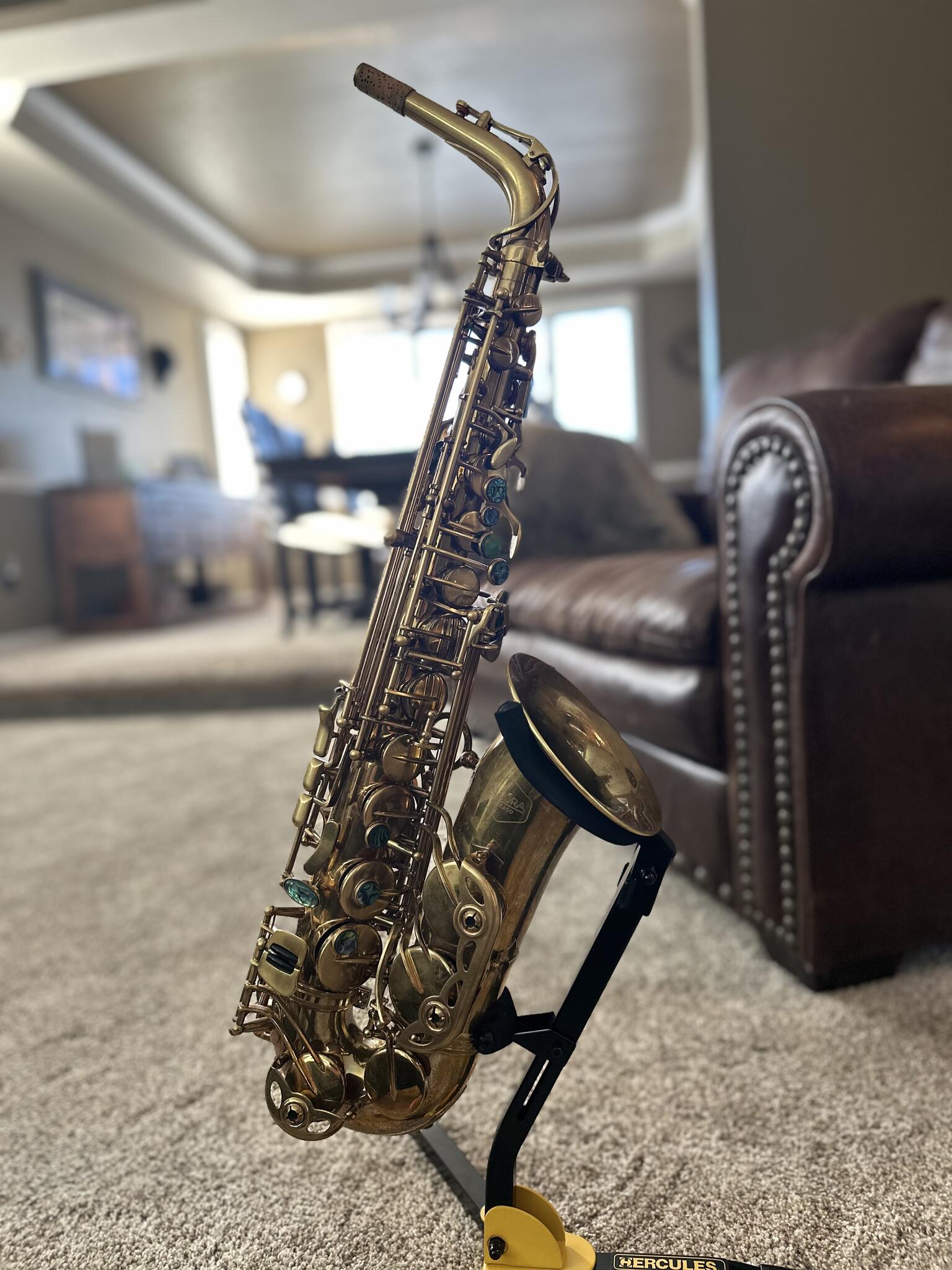 Allora AAS580 Chicago Series Alto Saxophone OBO (Will sell with 3500