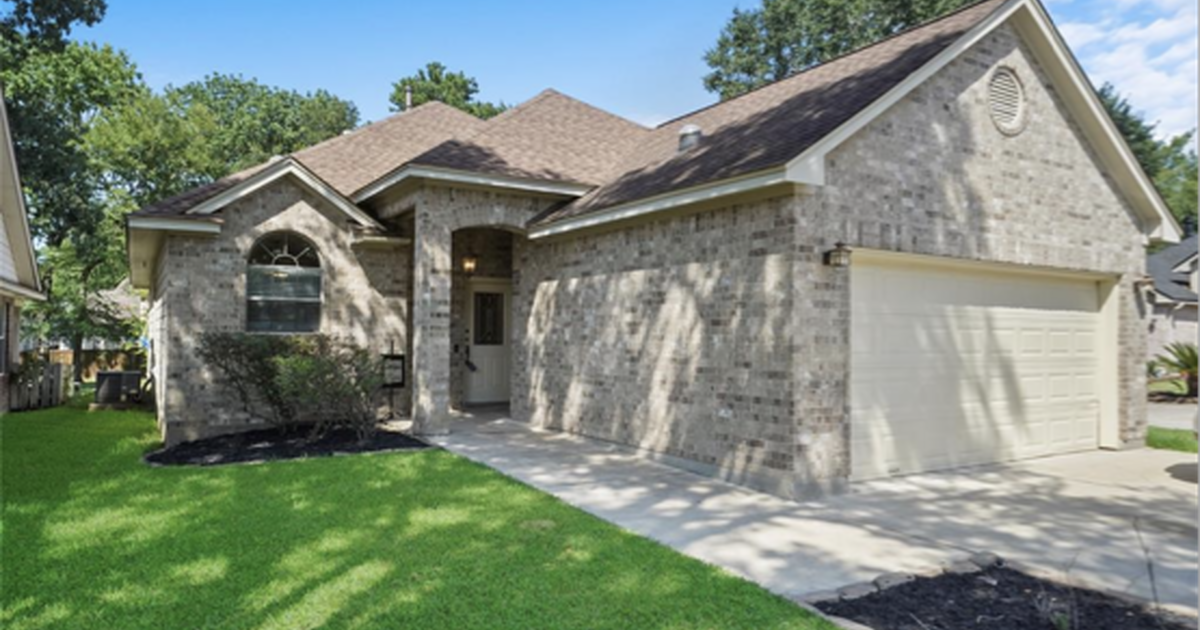 Home for sale in Point Aquarius for 289900 in Willis, TX For Sale