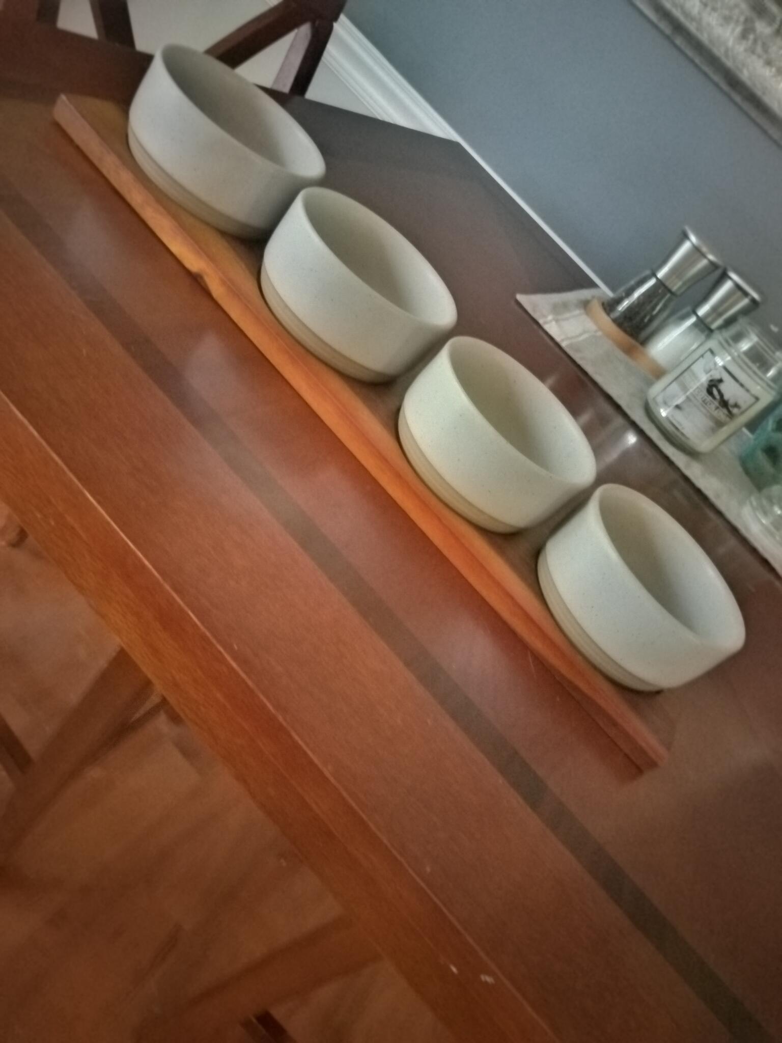 Set of 4 Ceramic Bowls with Wooden Tray