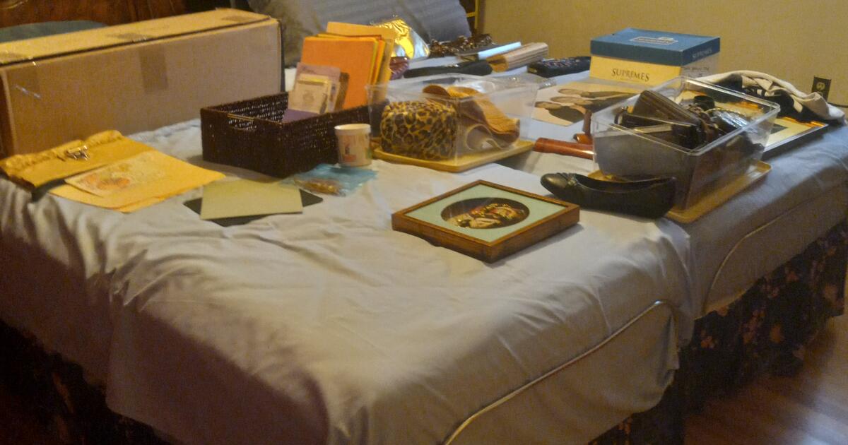 ESTATE SALE at 405 Moorestown Drive Bath PA 18014, 517 through 519