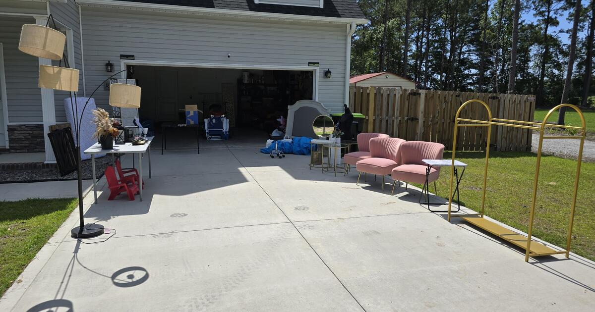 Yard Sale 1806 Riggs Road. in Maysville, NC For Sale & Free — Nextdoor